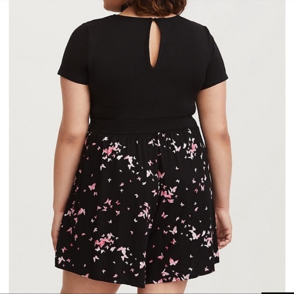 Torrid Black Butterfly Challis Romper Size 2 - Picture 3 of 7